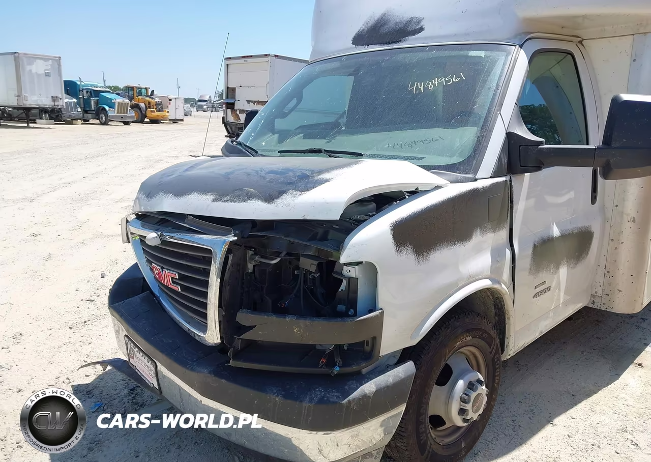 2023 GMC Savana Cutaway 4500 Van VIN:7GZ67UC79PN008734 - 20