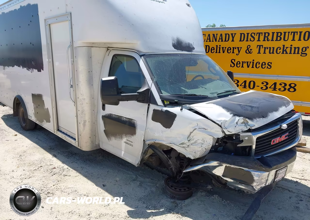 2023 GMC Savana Cutaway 4500 Van VIN:7GZ67UC79PN008734 - 24