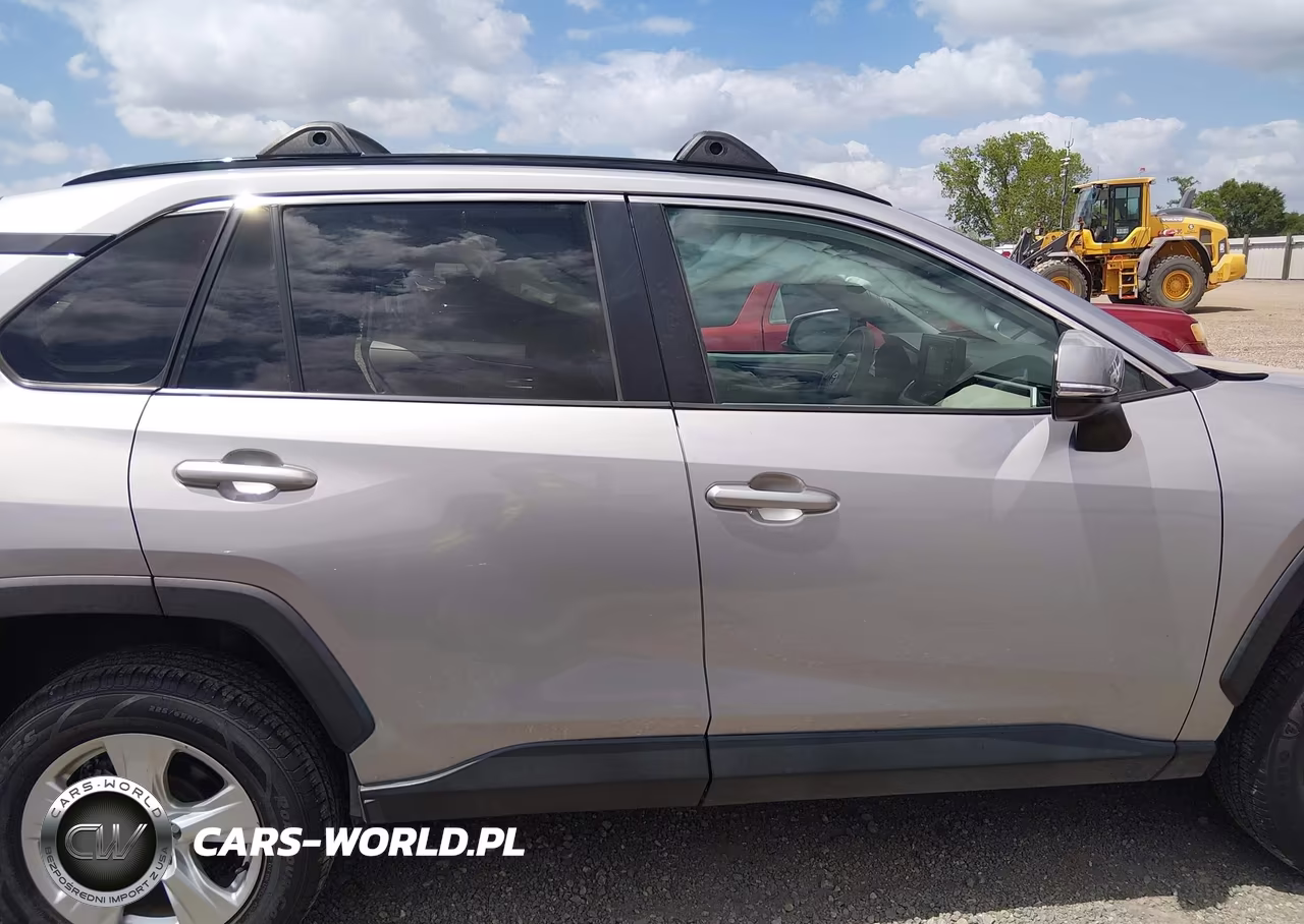 2021 Toyota Rav4 Xle VIN:2T3W1RFV6MC109161 - 13
