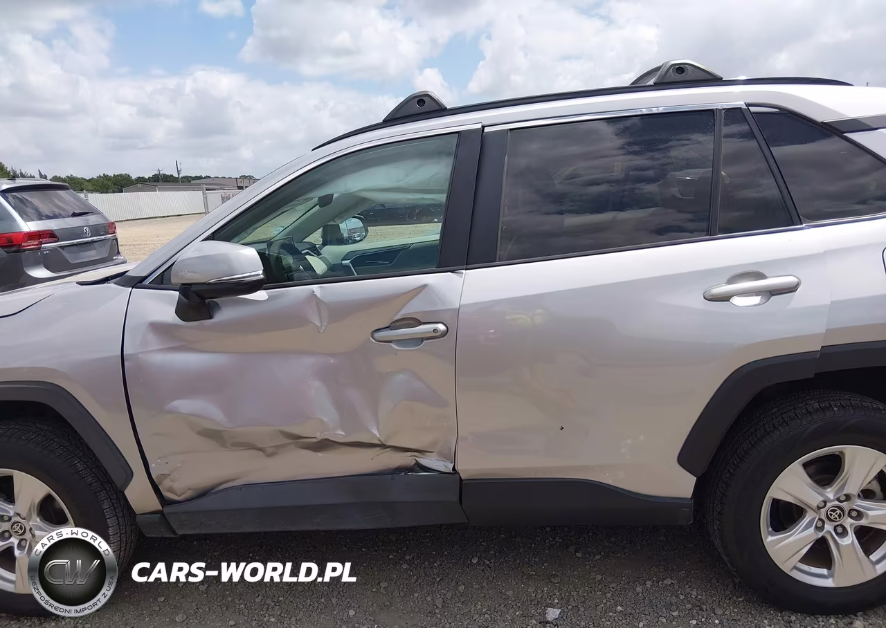 2021 Toyota Rav4 Xle VIN:2T3W1RFV6MC109161 - 14