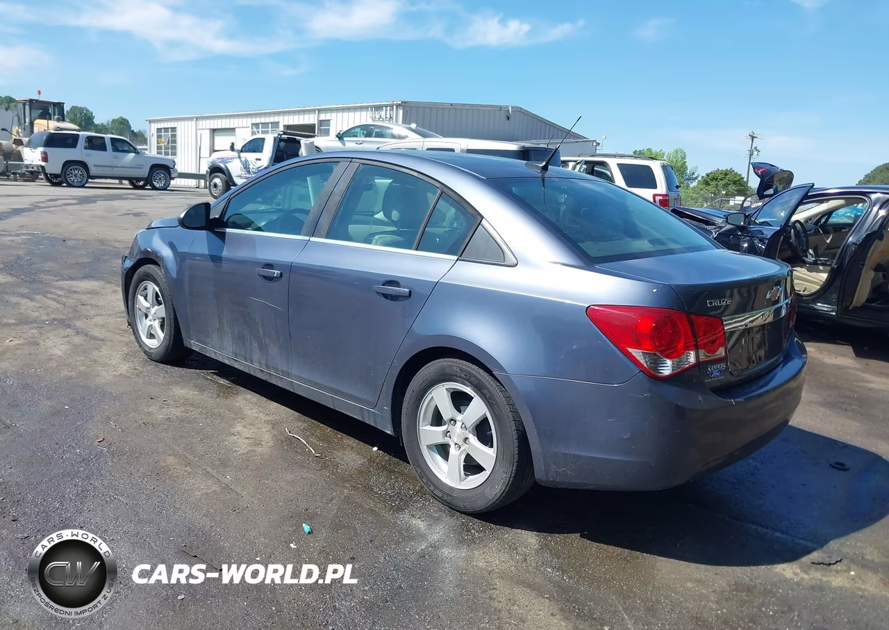 2014 Chevrolet Cruze 1Lt Auto VIN:1G1PC5SB2E7229692 - 3