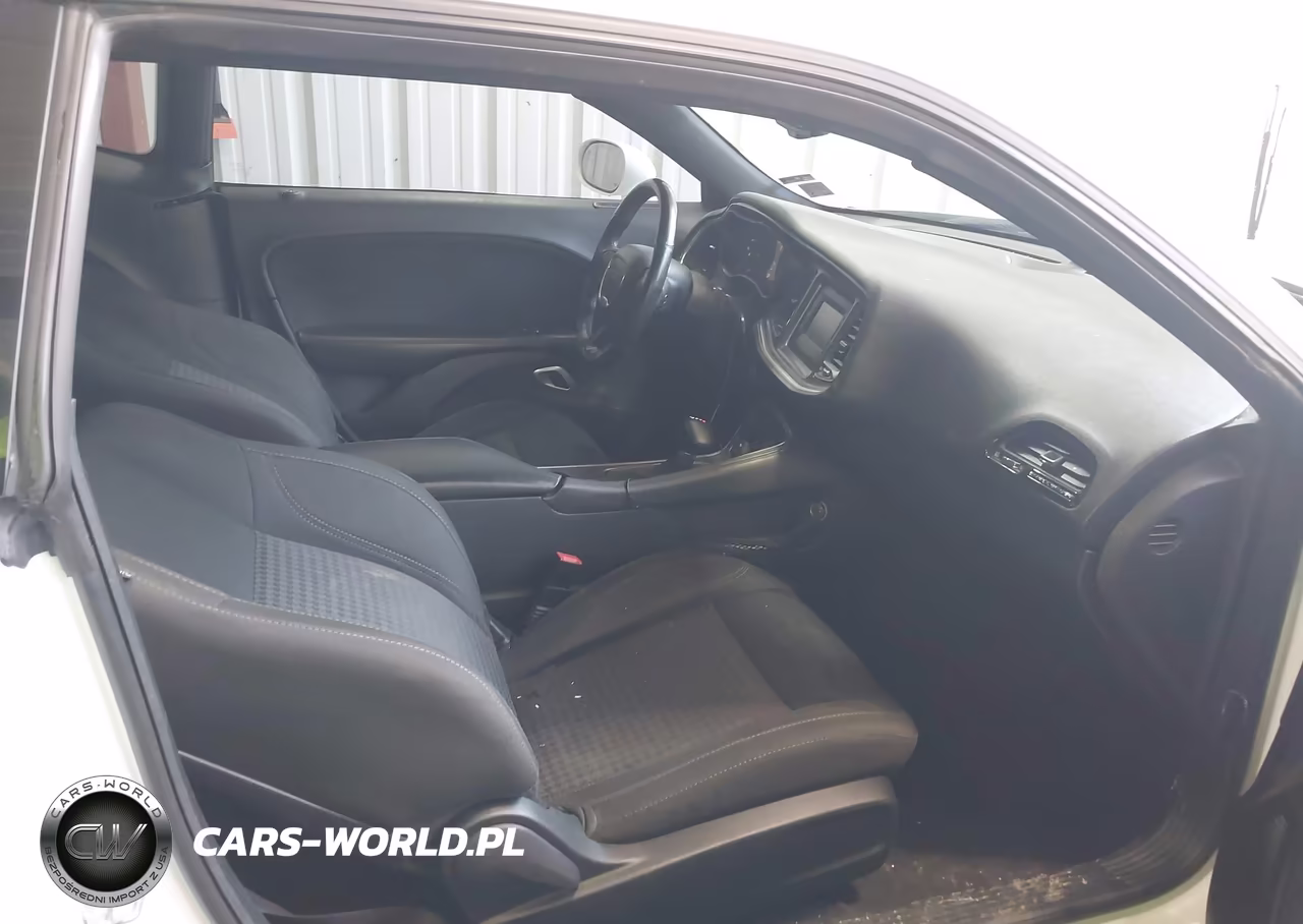 2016 Dodge Challenger Sxt VIN:2C3CDZAG8GH185233 - 5