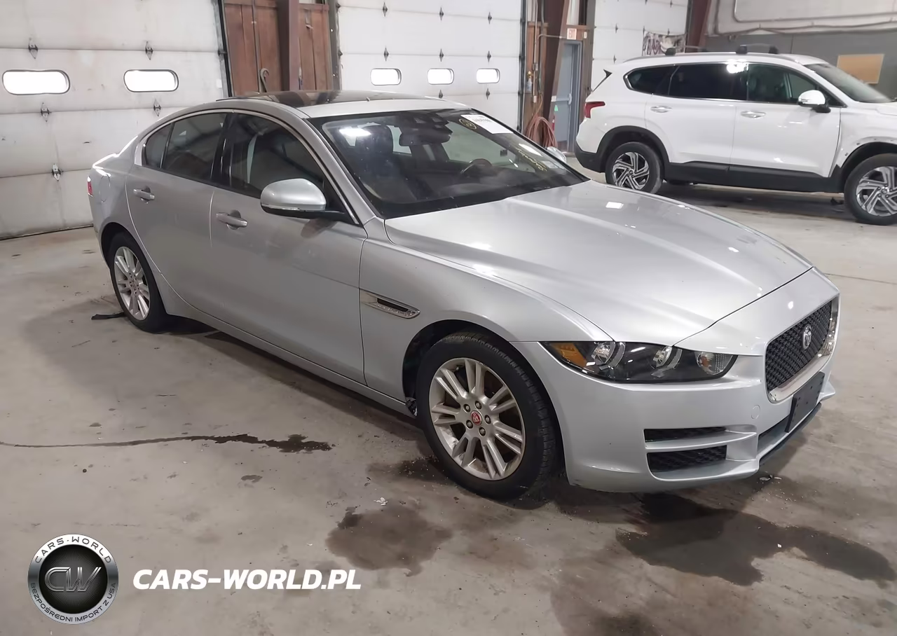 2018 Jaguar Xe 25T Premium