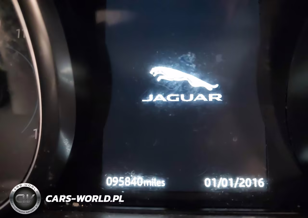 2018 Jaguar Xe 25T Premium VIN:SAJAJ4FXXJCP37513 - 14