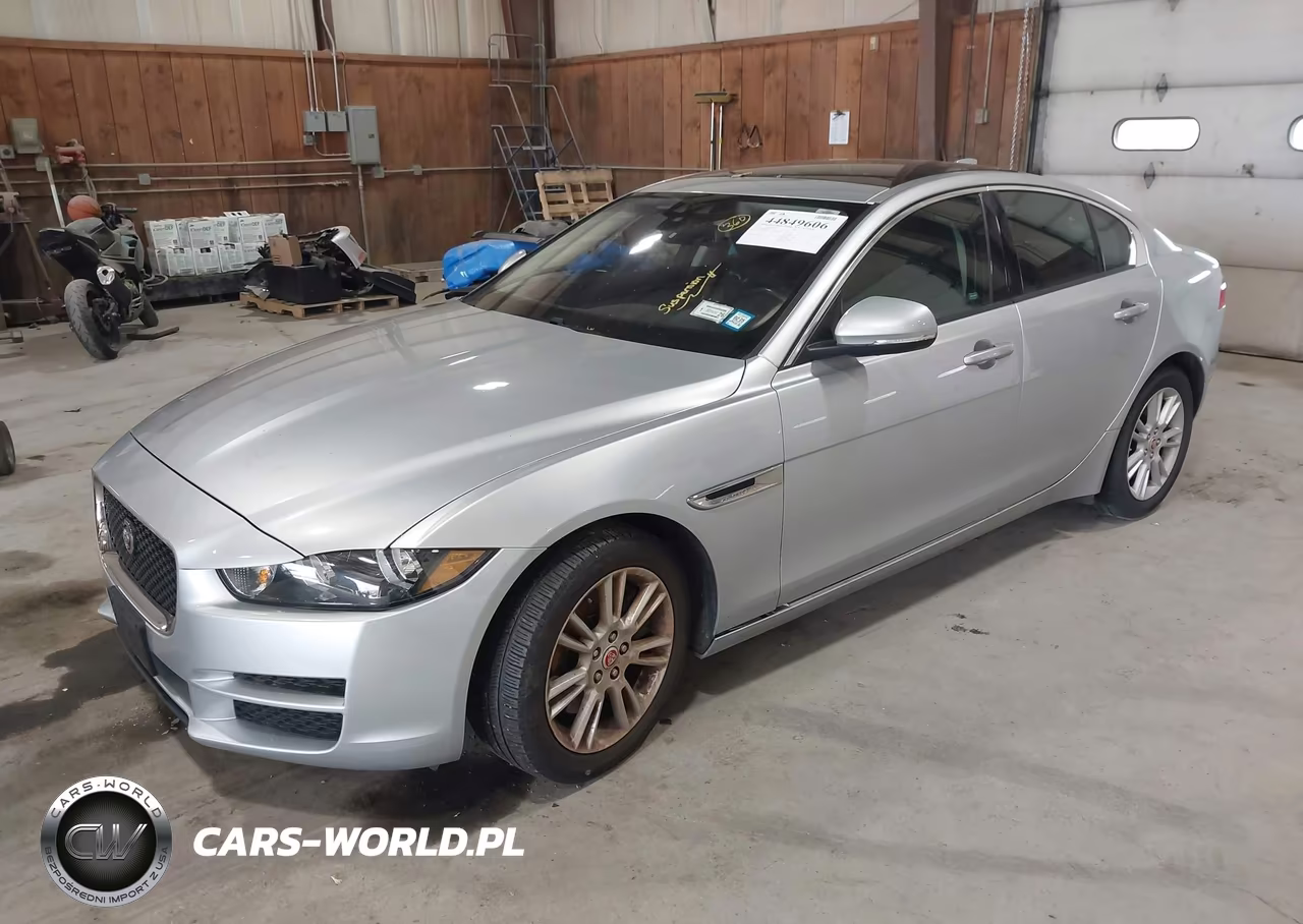 2018 Jaguar Xe 25T Premium VIN:SAJAJ4FXXJCP37513 - 2