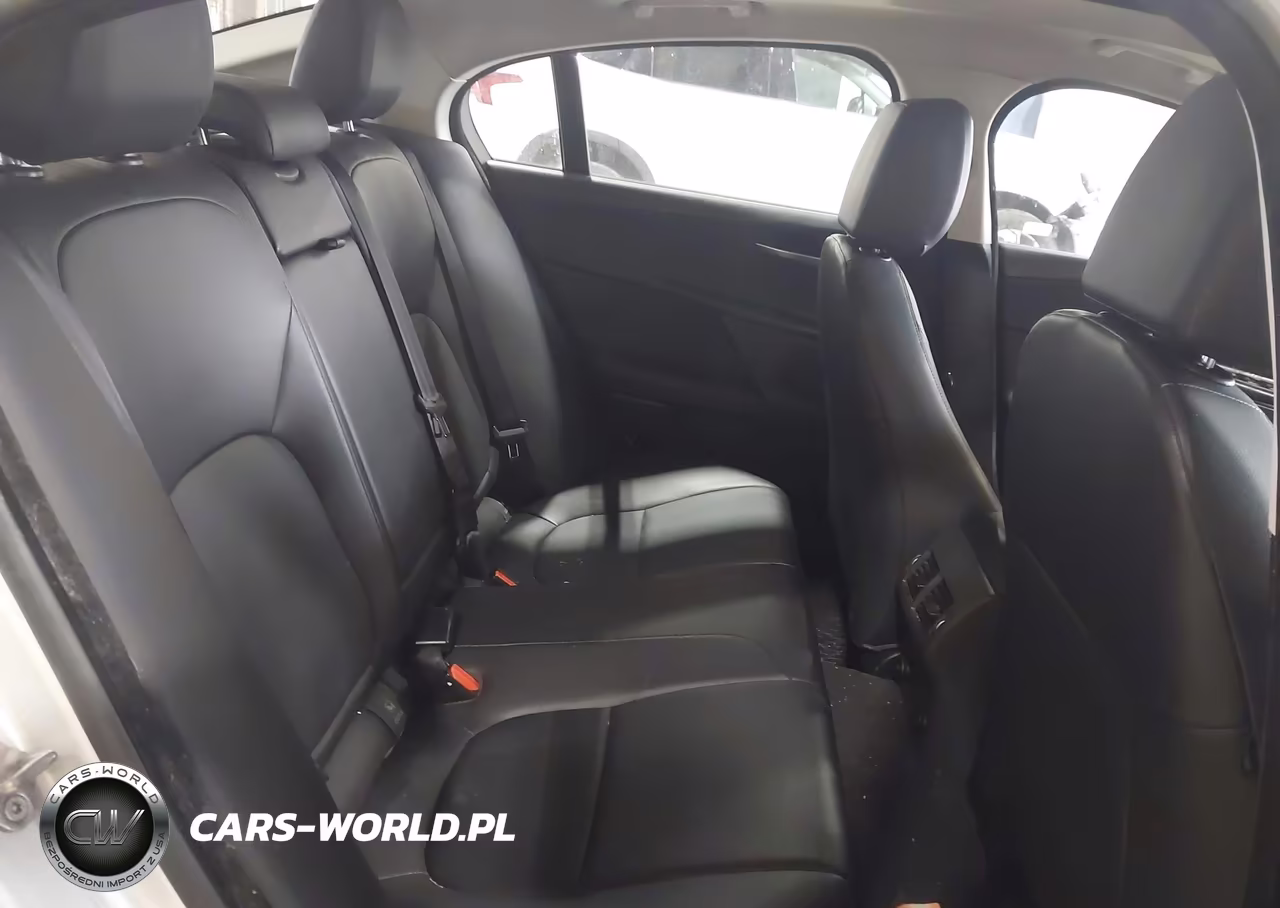 2018 Jaguar Xe 25T Premium VIN:SAJAJ4FXXJCP37513 - 8