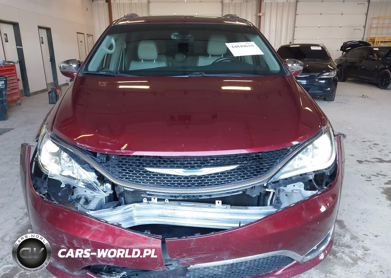 2017 Chrysler Pacifica Limited VIN:2C4RC1GG6HR531583 - 12