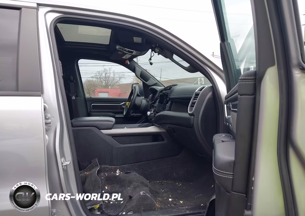 2023 Ram 1500 VIN:1C6SRFJT8PN567555 - 5