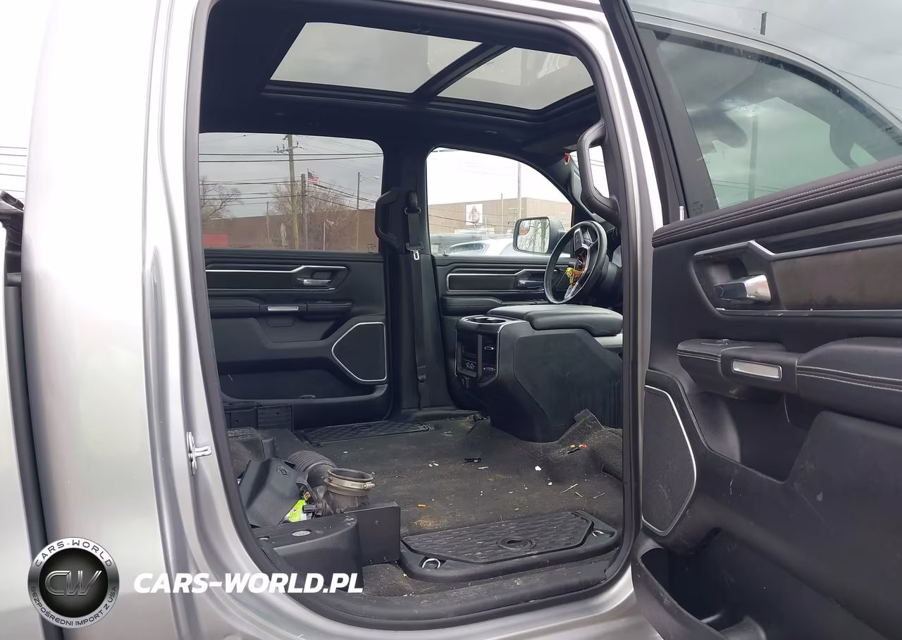 2023 Ram 1500 VIN:1C6SRFJT8PN567555 - 8