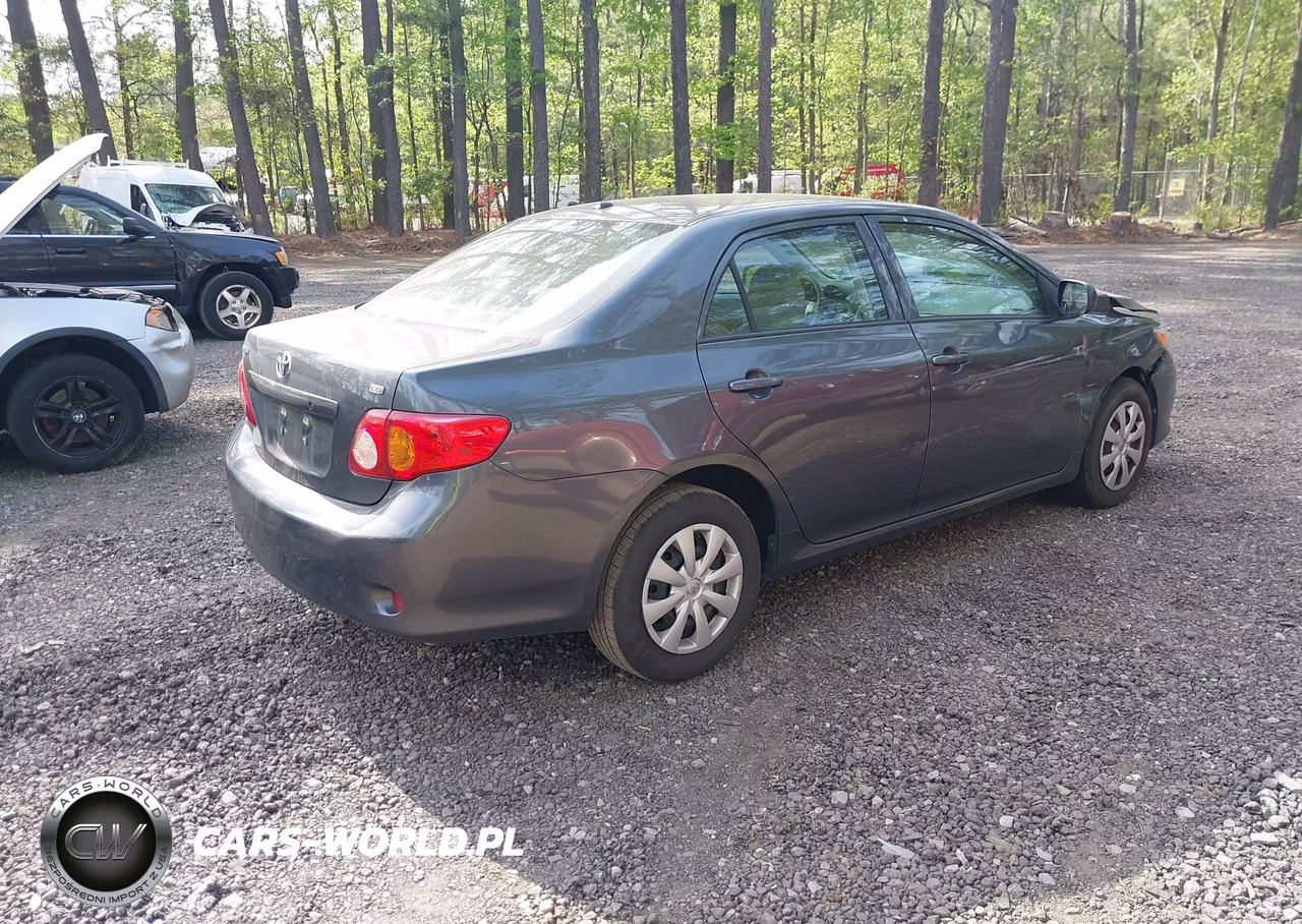 2010 Toyota Corolla Le VIN:2T1BU4EE9AC265824 - 4