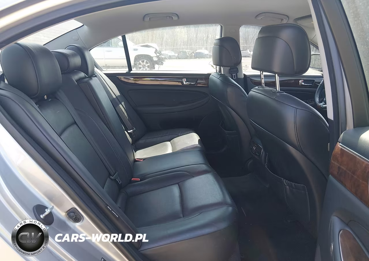 2009 Hyundai Genesis 3.8 VIN:KMHGC46E49U043581 - 8