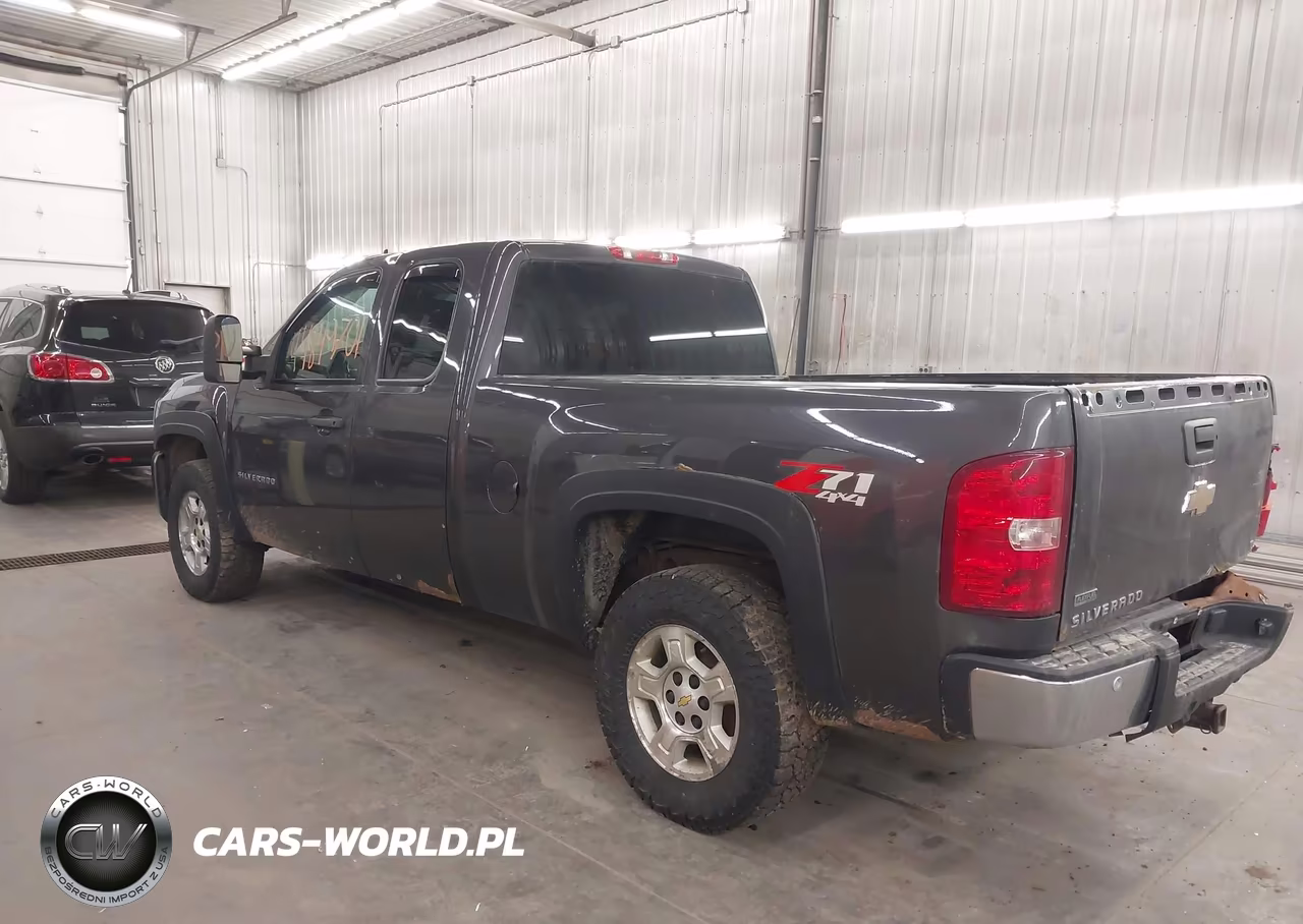 2011 Chevrolet Silverado 1500 Lt VIN:1GCRKSE34BZ108751 - 3