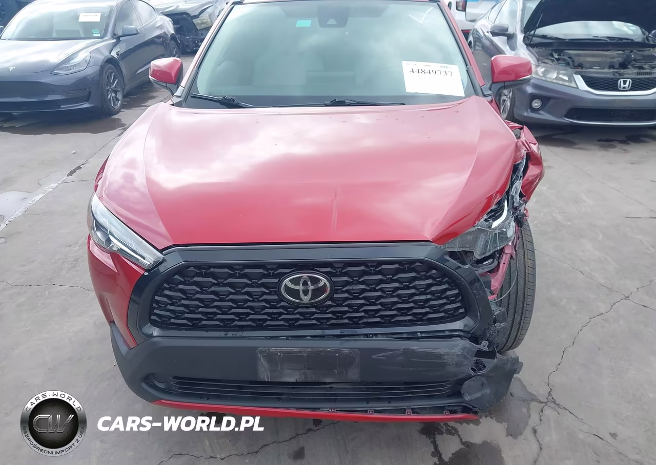 2022 Toyota Corolla Cross Le VIN:7MUCAAAG0NV029343 - 12