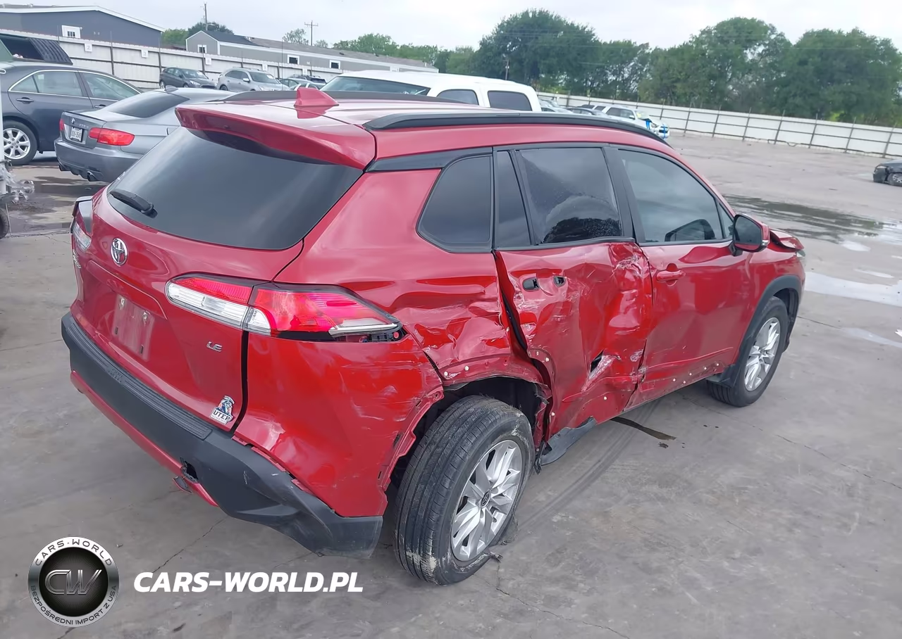 2022 Toyota Corolla Cross Le VIN:7MUCAAAG0NV029343 - 4
