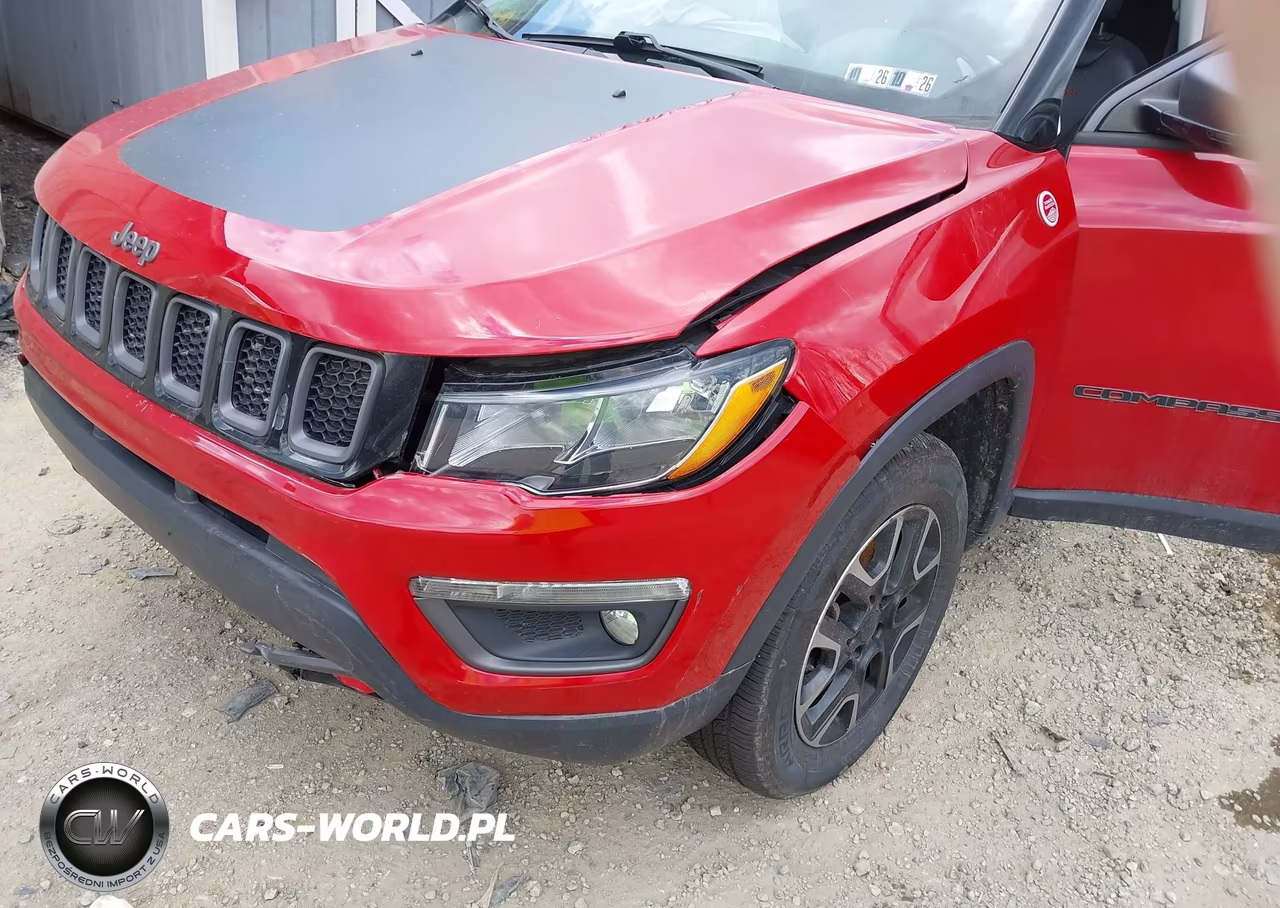 2019 Jeep Compass Trailhawk 4X4 VIN:3C4NJDDB8KT772130 - 6