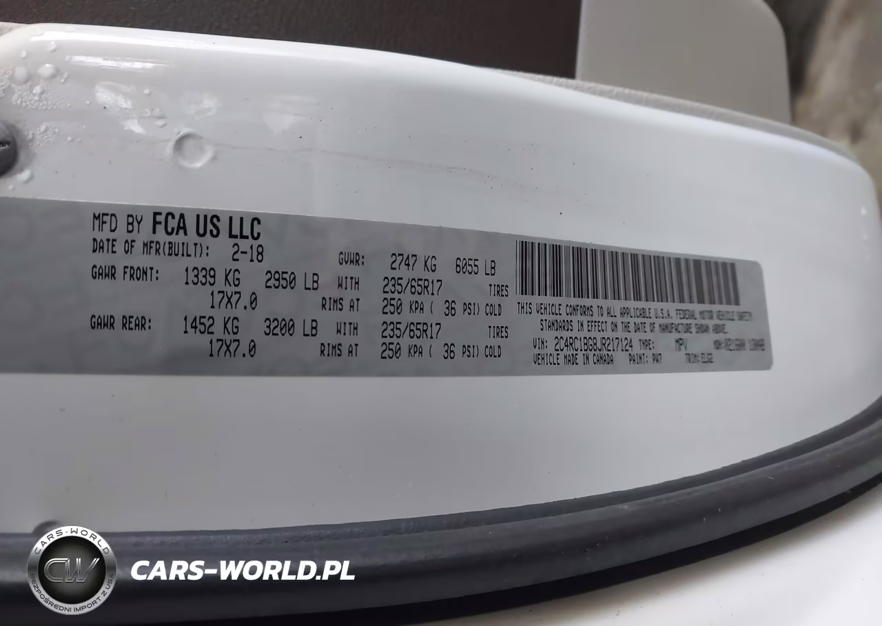 2018 Chrysler Pacifica Touring L VIN:2C4RC1BG8JR217124 - 9