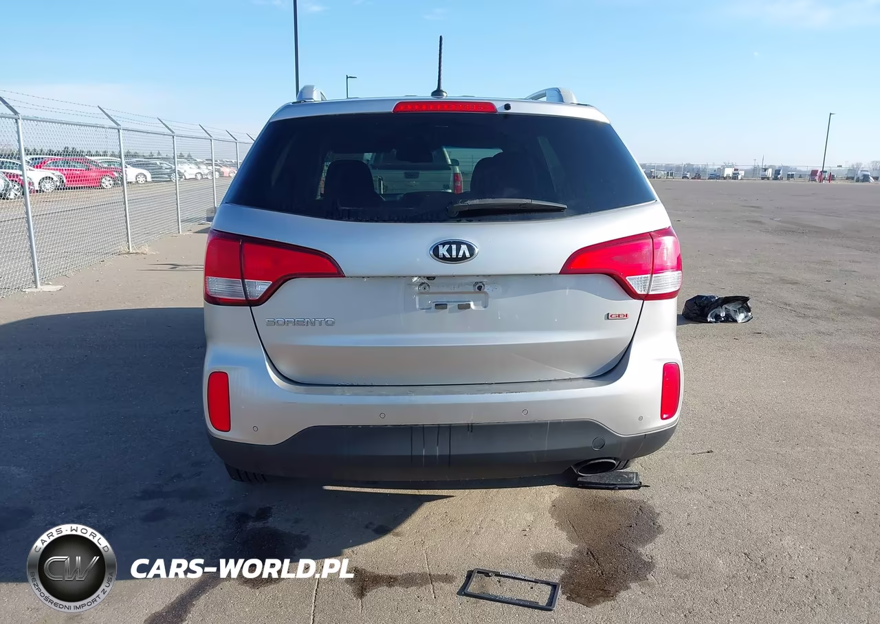 2015 Kia Sorento Lx VIN:5XYKTDA68FG636646 - 17