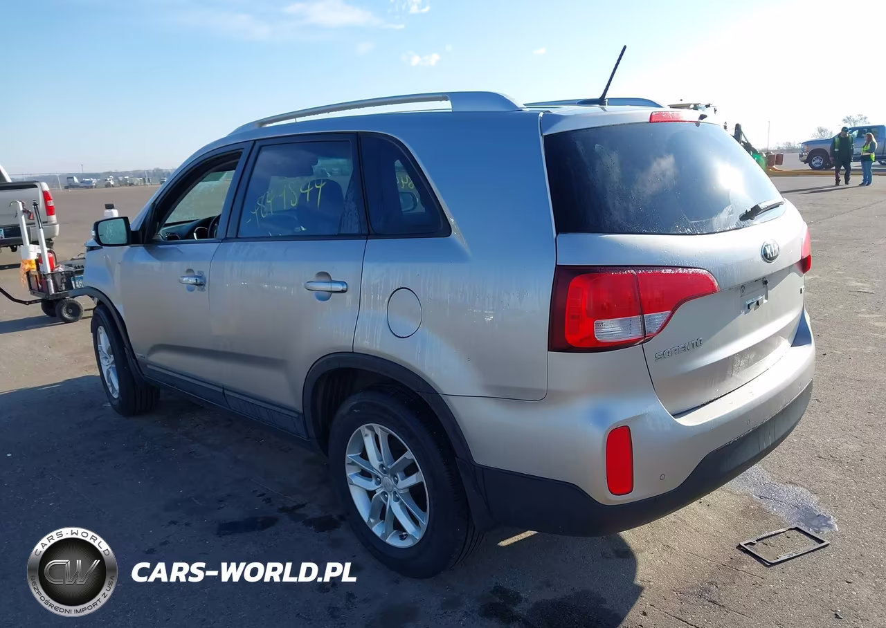 2015 Kia Sorento Lx VIN:5XYKTDA68FG636646 - 3