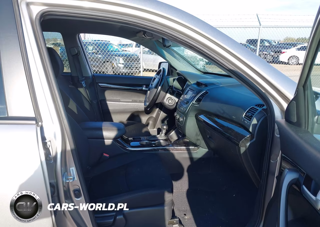 2015 Kia Sorento Lx VIN:5XYKTDA68FG636646 - 5