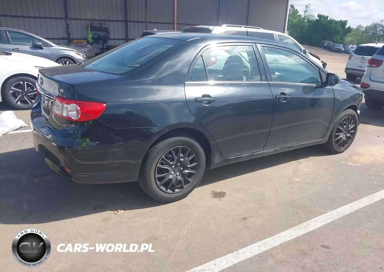 2013 Toyota Corolla Le VIN:5YFBU4EE4DP125104 - 4