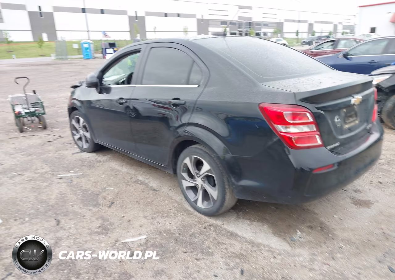 2020 Chevrolet Sonic Fwd Premier VIN:1G1JF5SB9L4121596 - 3