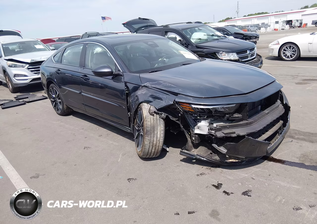 2024 Honda Accord Hybrid Touring – zdjęcie 1 z 16
