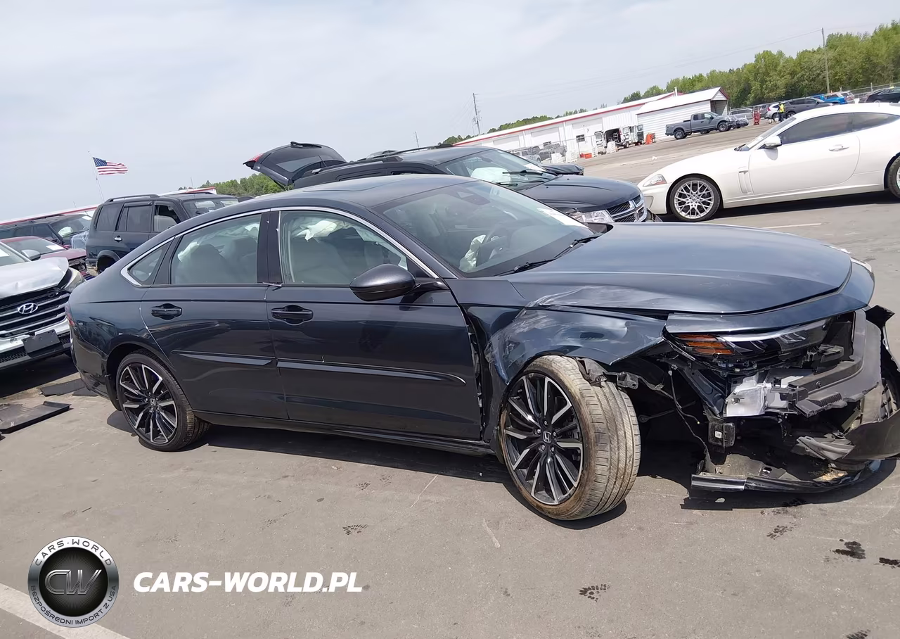 2024 Honda Accord Hybrid Touring VIN:1HGCY2F82RA008091 - 13