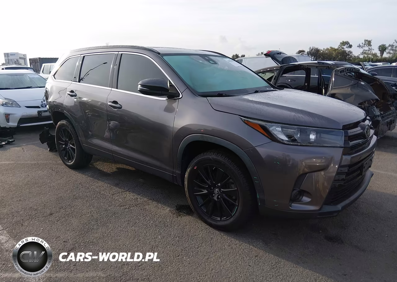 2019 Toyota Highlander Se