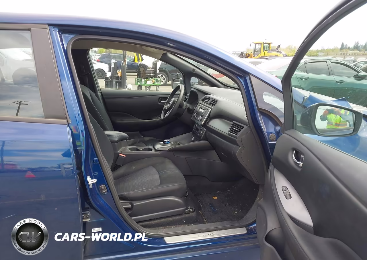2018 Nissan Leaf S VIN:1N4AZ1CP7JC311326 - 5