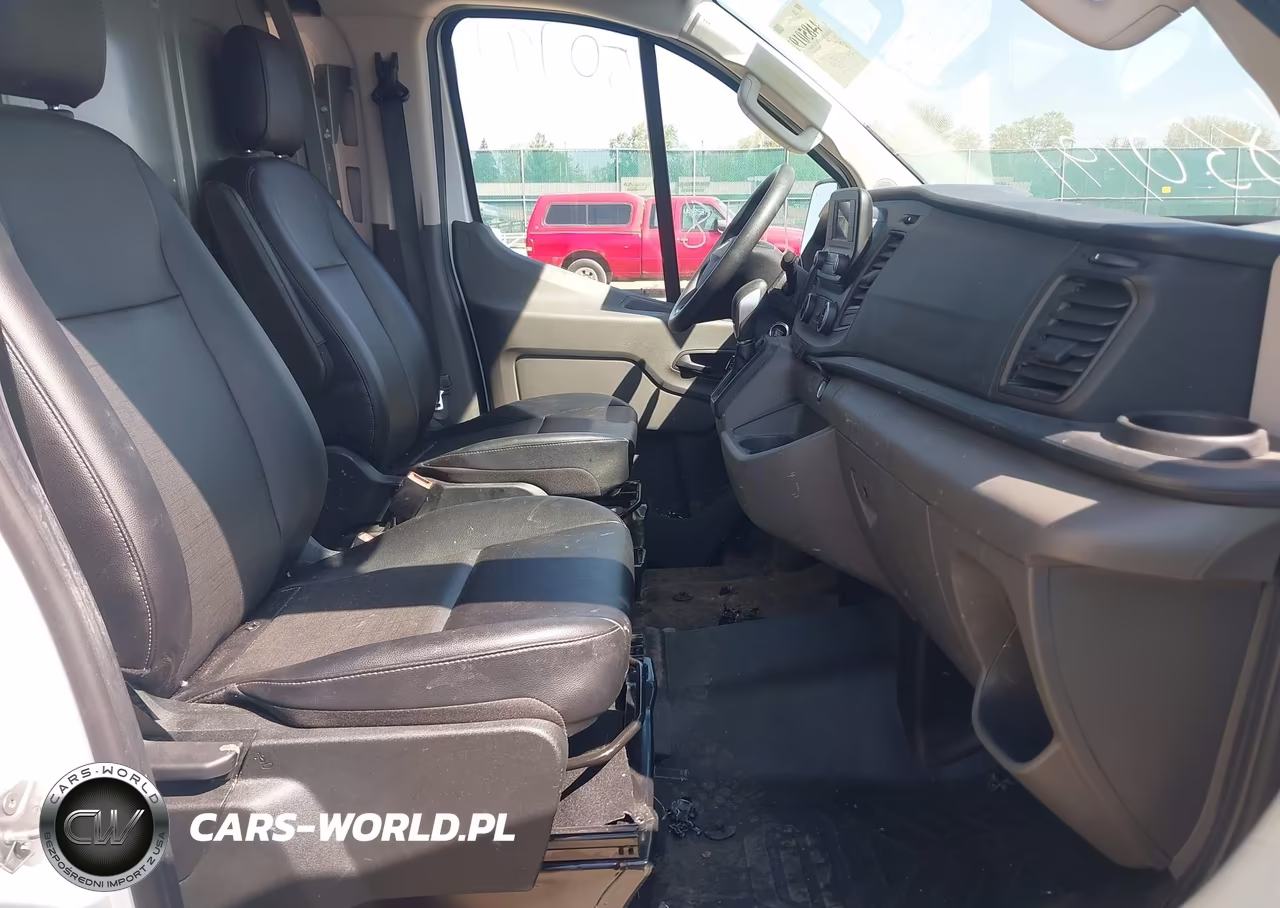2024 Ford Transit-250 VIN:1FTBR2Y89RKA31849 - 5
