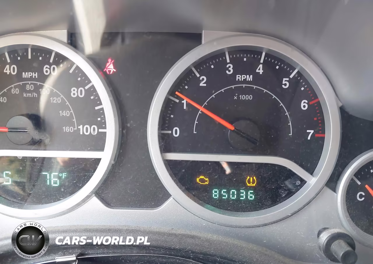 2010 Jeep Wrangler Sport VIN:1J4AA2D18AL144051 - 7