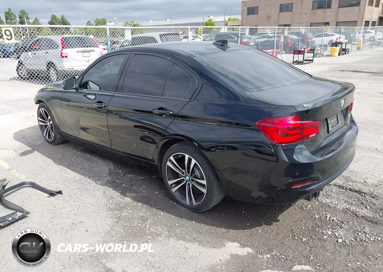 2018 BMW 330I VIN:WBA8B9G53JNU58233 - 3