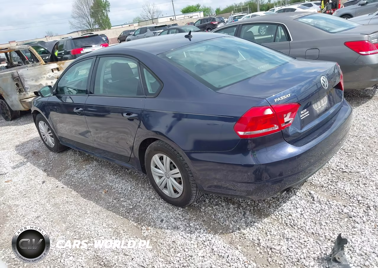 2014 Volkswagen Passat 1.8T S VIN:1VWAS7A38EC076844 - 3