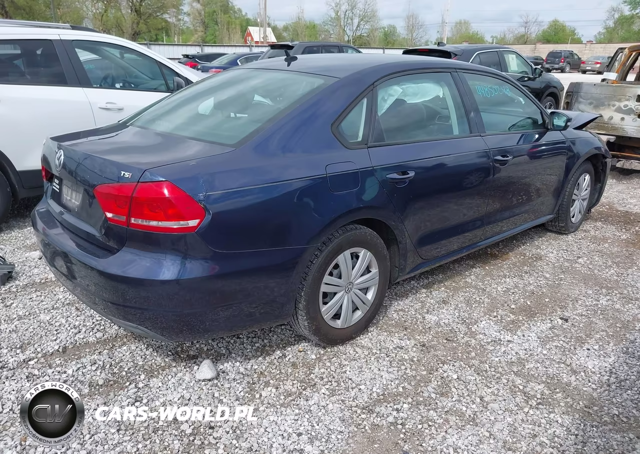 2014 Volkswagen Passat 1.8T S VIN:1VWAS7A38EC076844 - 4