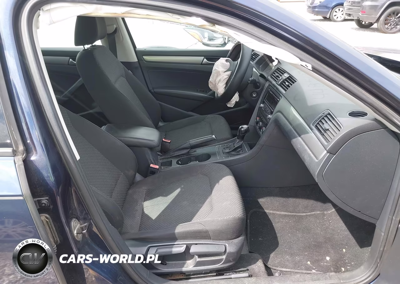2014 Volkswagen Passat 1.8T S VIN:1VWAS7A38EC076844 - 5