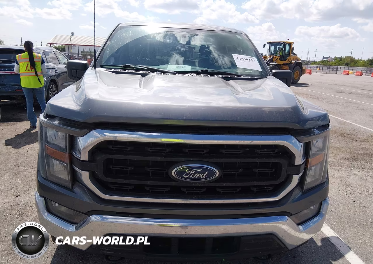 2023 Ford F-150 Xlt VIN:1FTFW1E85PFA92419 - 12