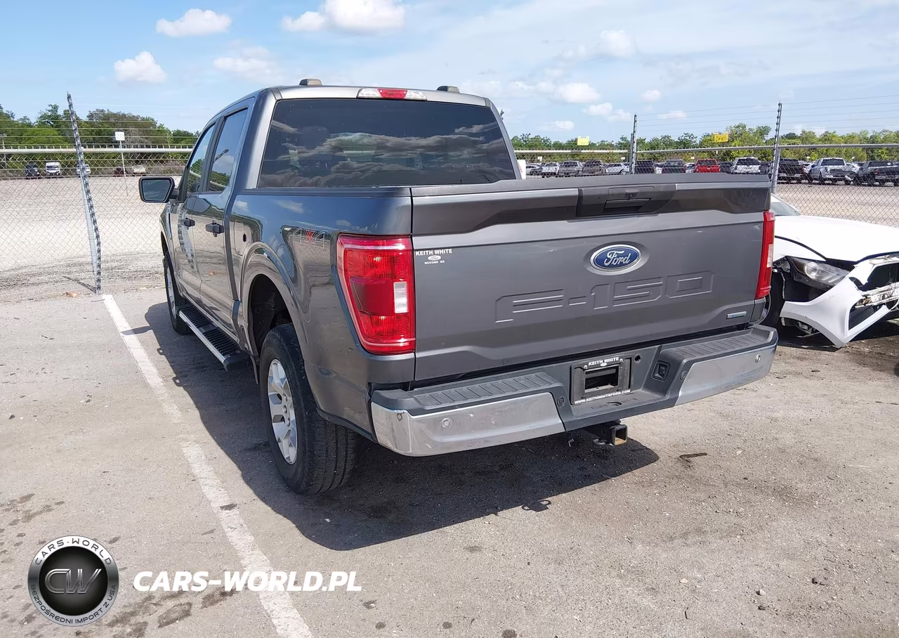 2023 Ford F-150 Xlt VIN:1FTFW1E85PFA92419 - 3