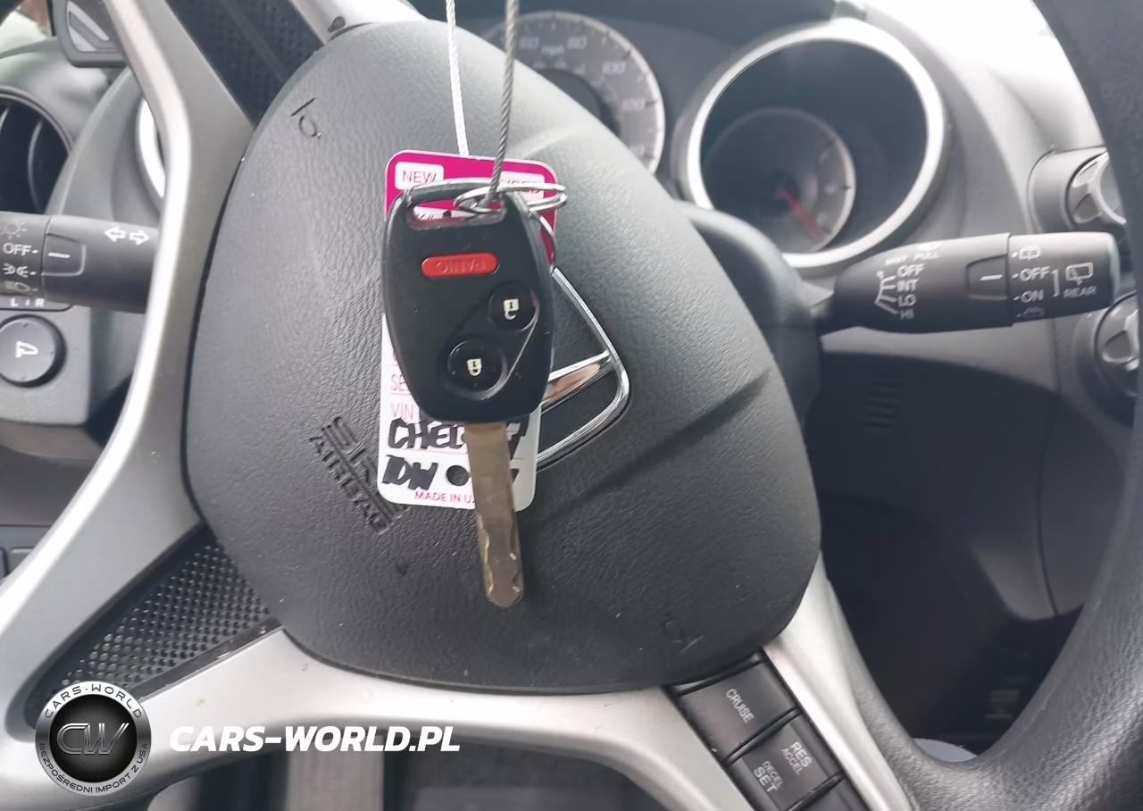 2013 Honda Fit VIN:JHMGE8H3XDC080469 - 11