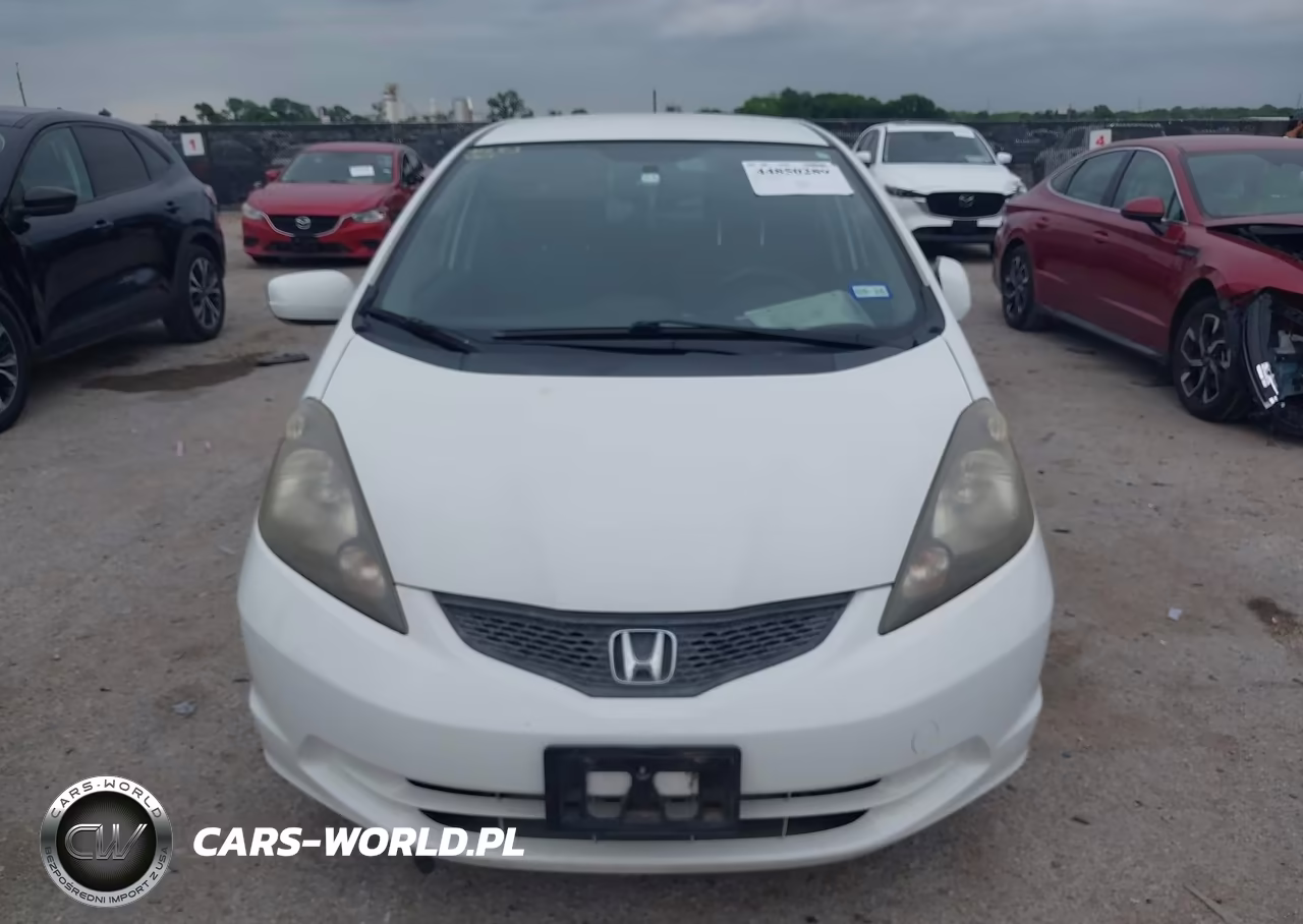 2013 Honda Fit VIN:JHMGE8H3XDC080469 - 12