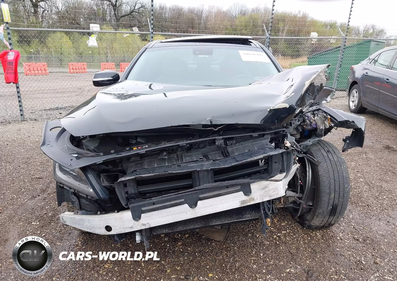2015 Hyundai Genesis 3.8 VIN:KMHGN4JE1FU075644 - 12