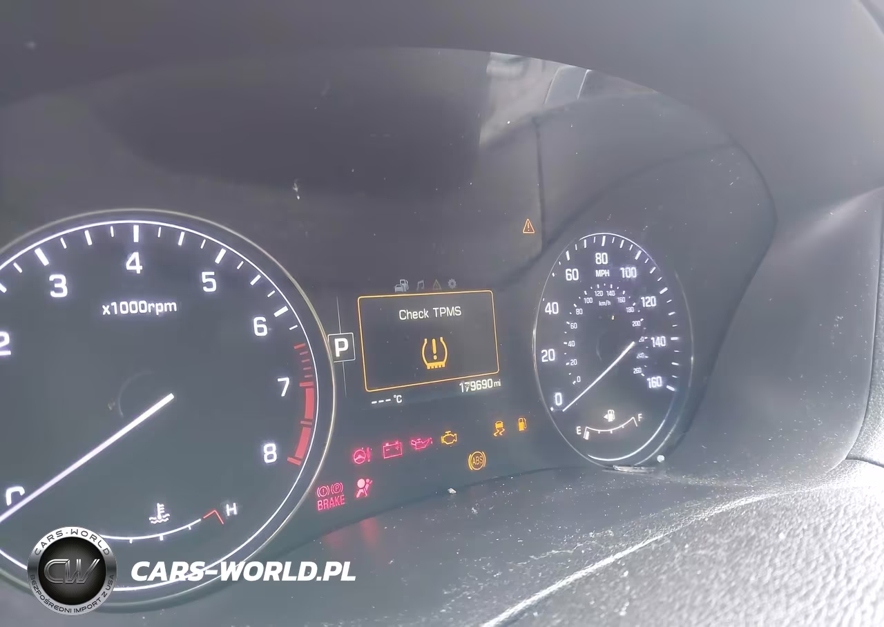 2015 Hyundai Genesis 3.8 VIN:KMHGN4JE1FU075644 - 7