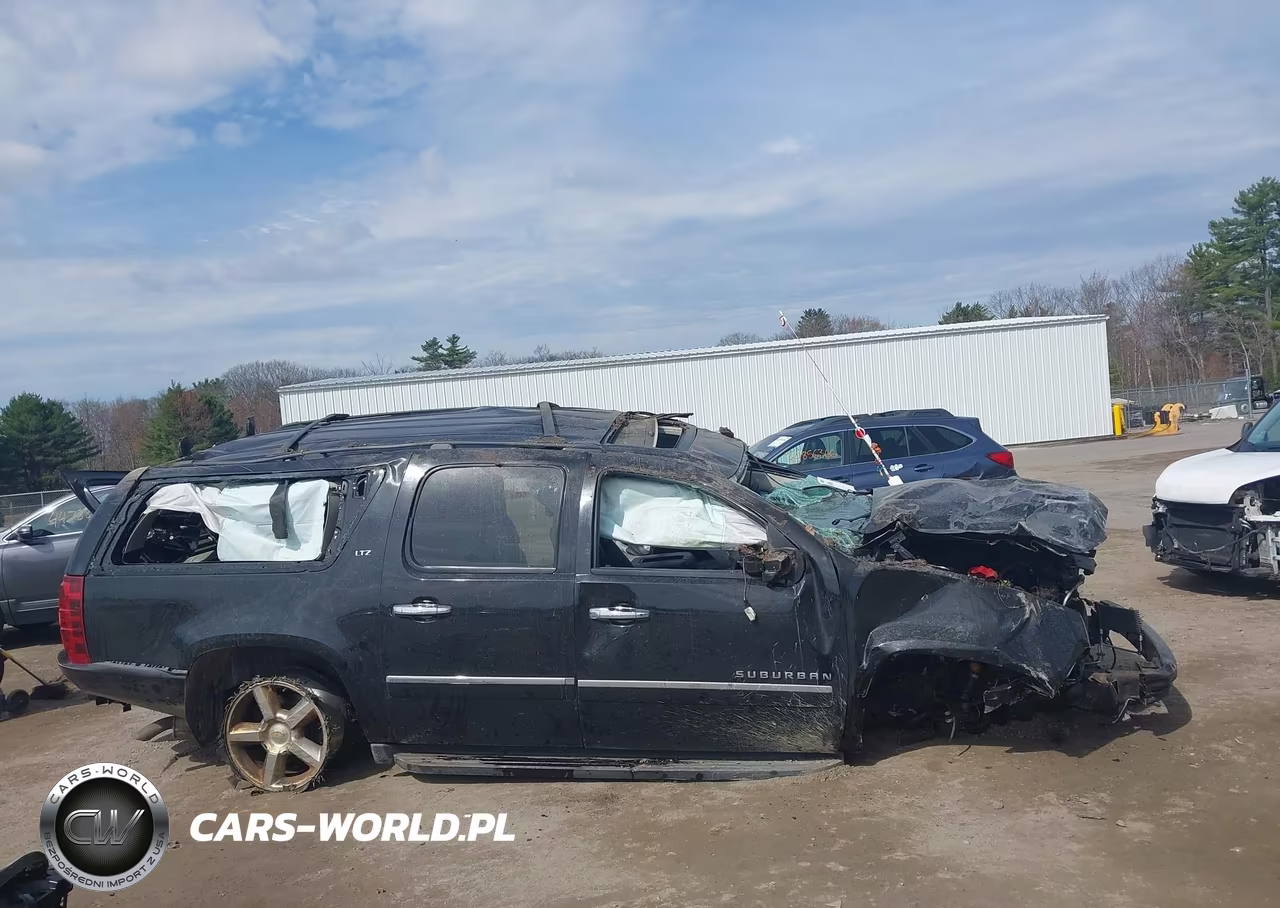 2011 Chevrolet Suburban 1500 Ltz VIN:1GNSKKE37BR282404 - 14