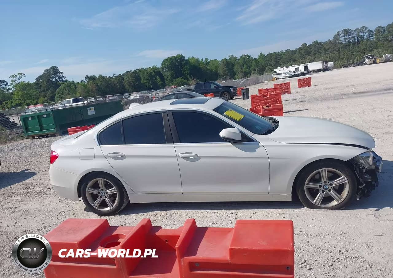 2015 BMW 328I xDrive VIN:WBA3B5G58FNS12823 - 13