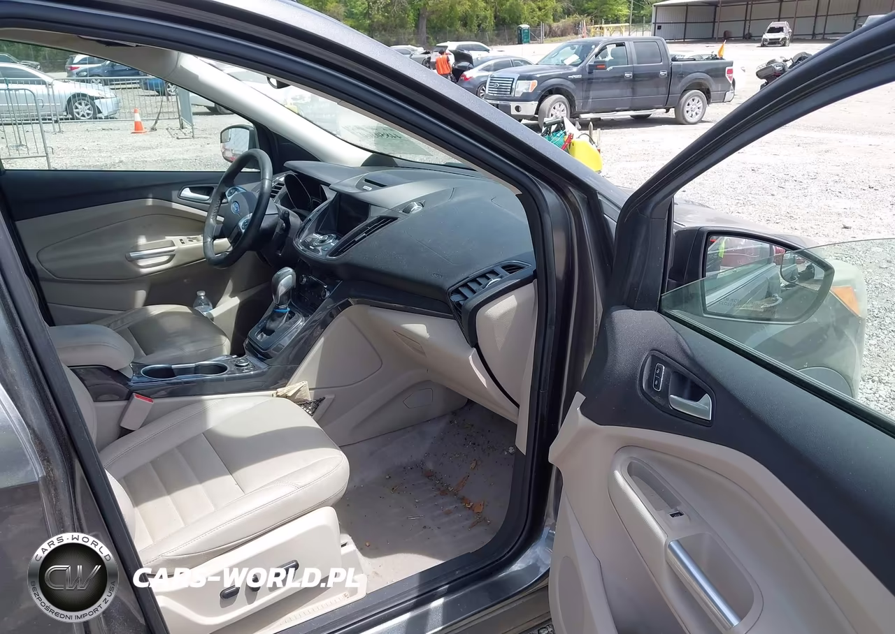 2016 Ford Escape Titanium VIN:1FMCU0J94GUA07403 - 5