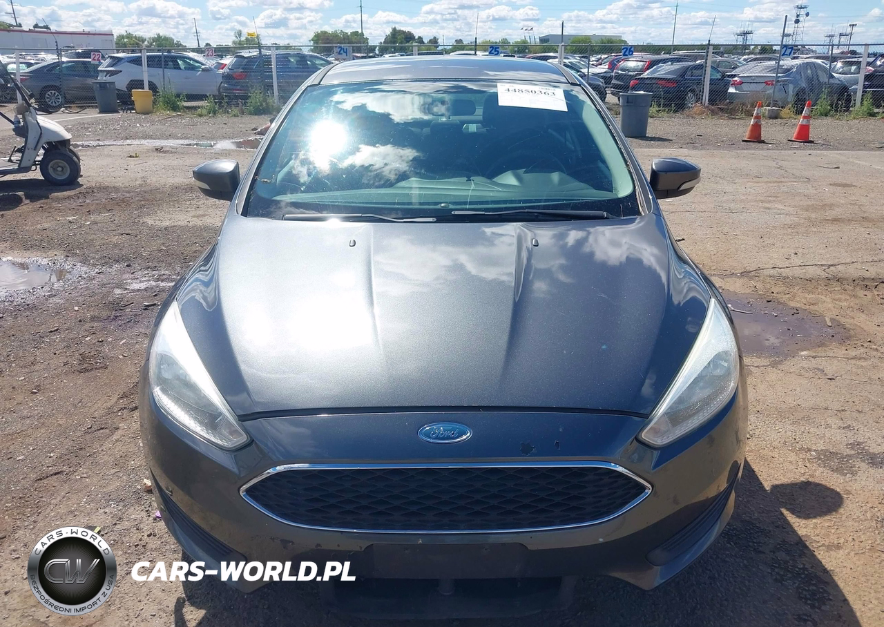 2017 Ford Focus Se VIN:1FADP3F25HL285608 - 6