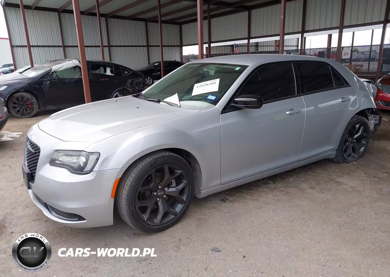 2021 Chrysler 300 Touring VIN:2C3CCAAG0MH592379 - 2