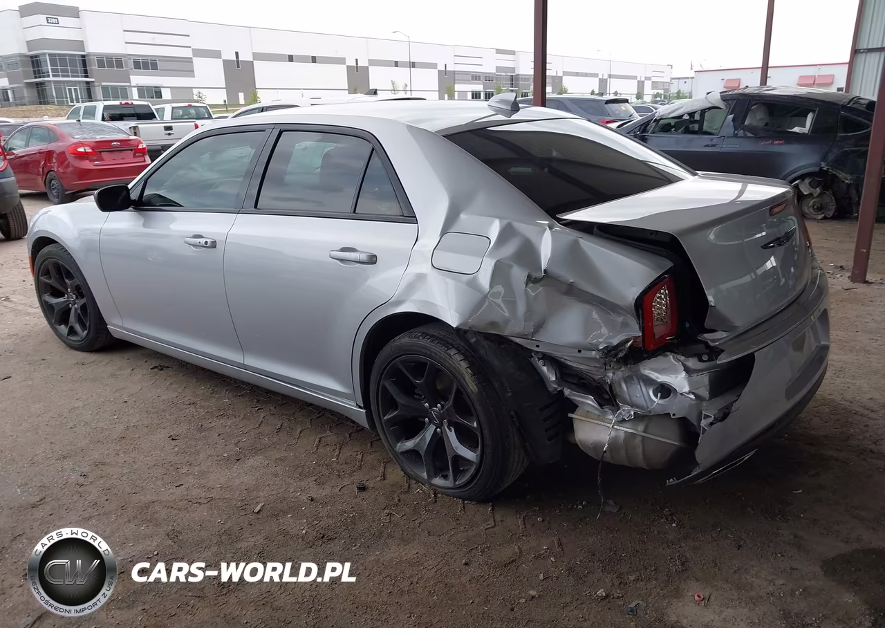 2021 Chrysler 300 Touring VIN:2C3CCAAG0MH592379 - 3