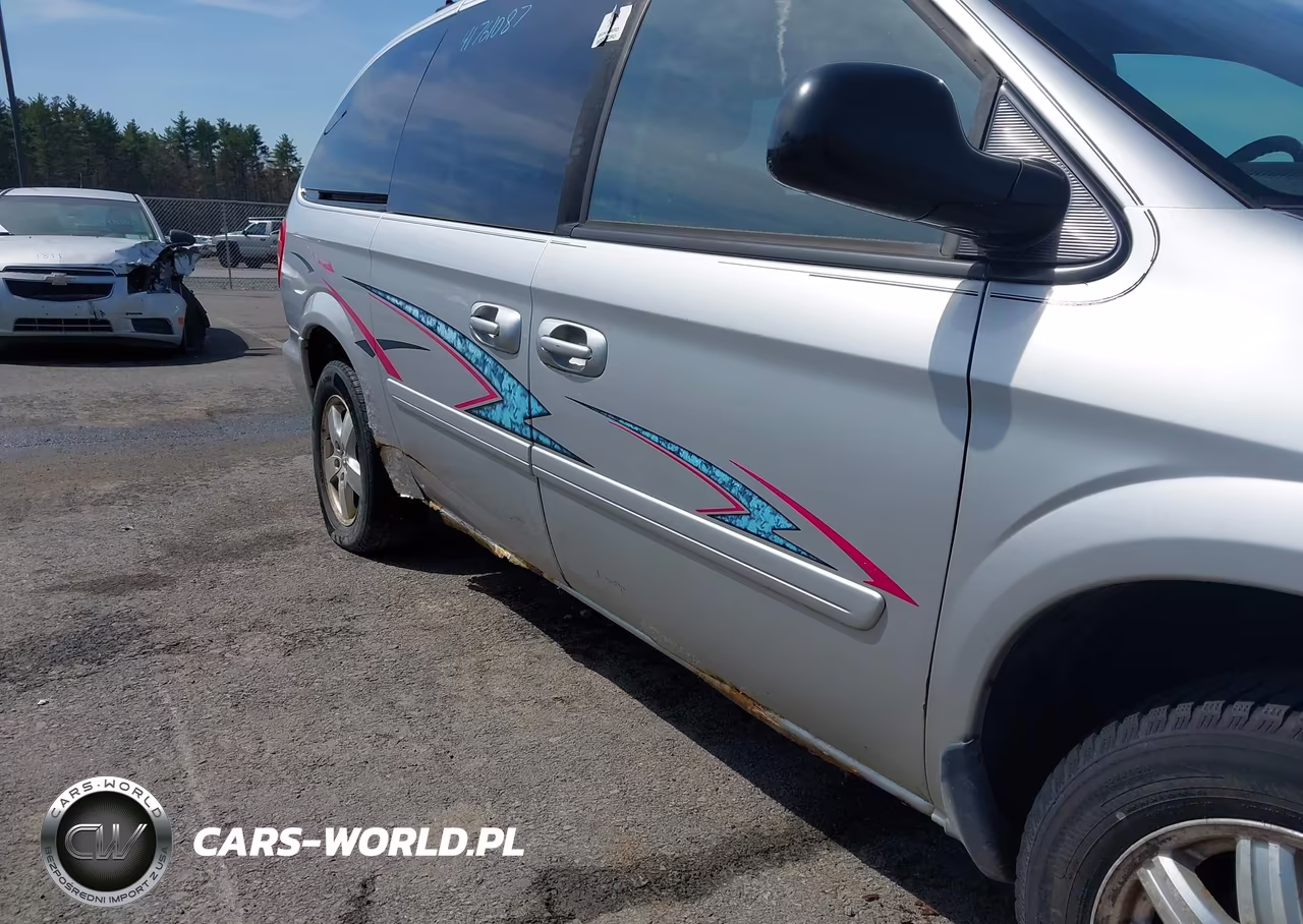 2005 Dodge Grand Caravan Sxt VIN:2D4GP44L15R336391 - 6