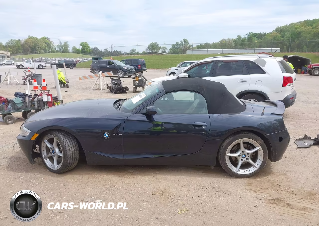 2008 BMW Z4 3.0Si VIN:4USBU53558LX85685 - 15