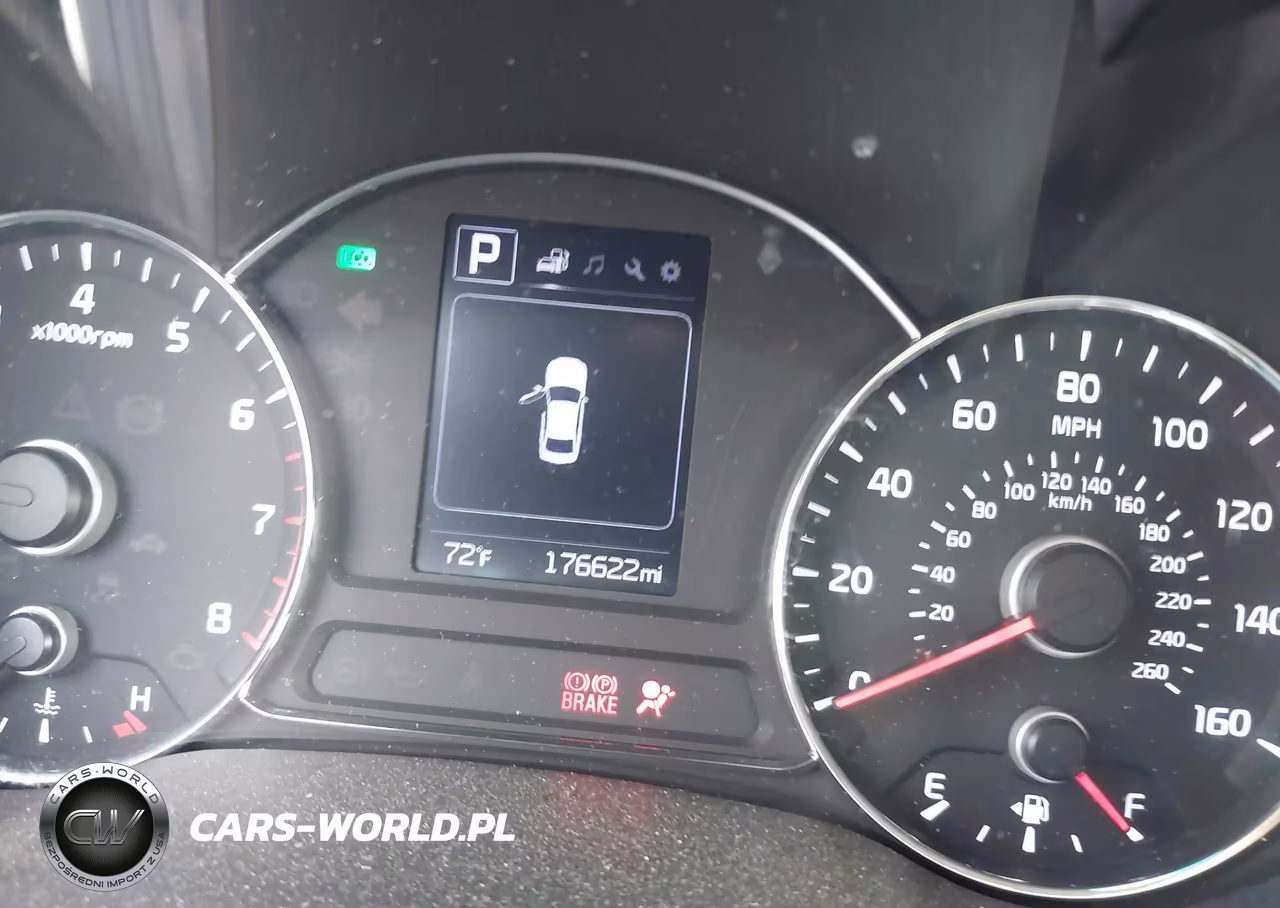 2018 Kia Forte Lx VIN:3KPFL4A78JE185766 - 16